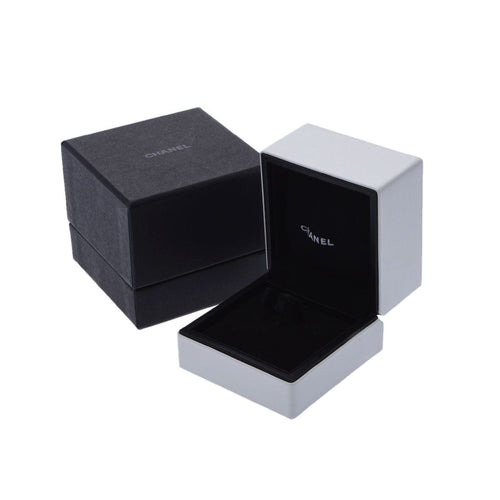 Bague 56 CHANEL - Bague Bouton de Camélia en or blanc et diamants 58 Facettes