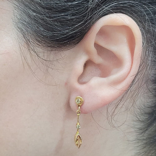 Ohrringe aus 18k Gelbgold, Citrinen und Peridoten 