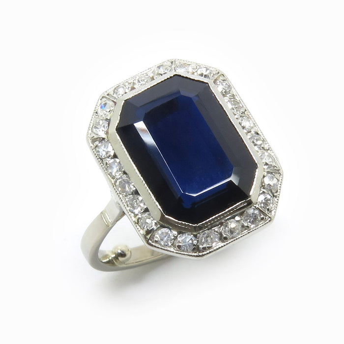 Achthoekige ring Art Deco in saffier en diamanten