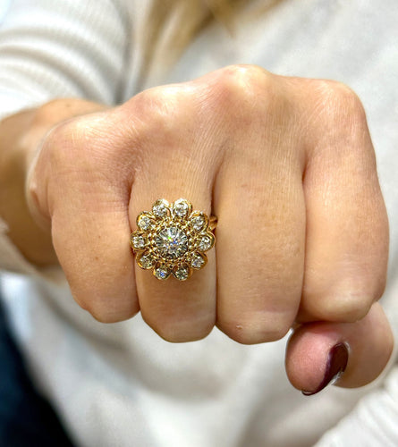 Yüzük 54 Eski altın ve elmas yüzük 58 Facettes