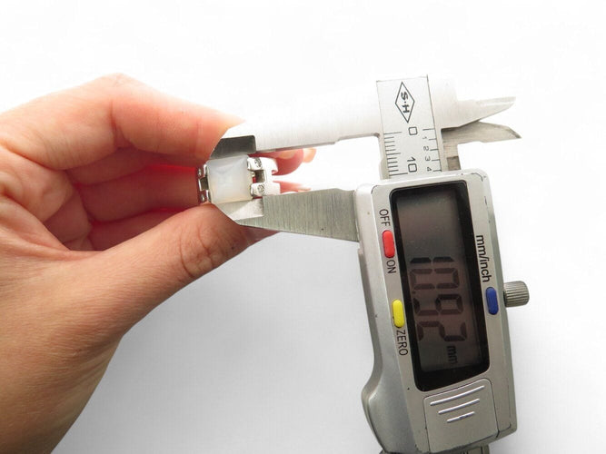 Bague 54 vintage bague HERMES medor pierre de lune & 4 diamants t54 en argent 58 Facettes 269493