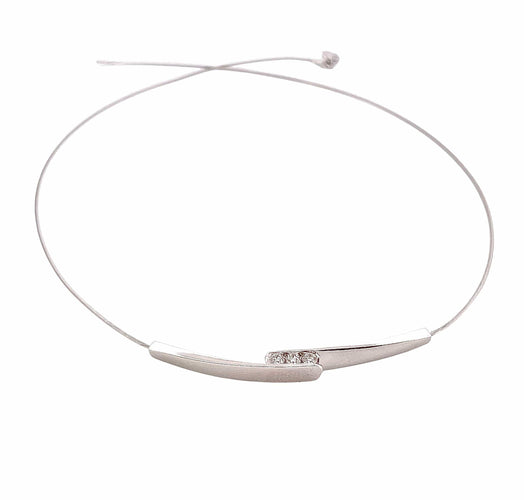 Collier Collier câble or blanc et trilogie de diamants 58 Facettes