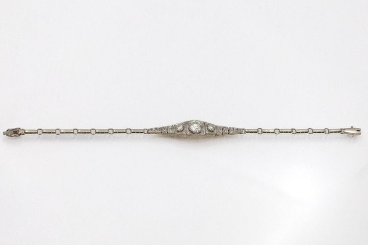 Bracelet Bracelet Art Déco avec de beaux diamants taille ancienne 58 Facettes 11582