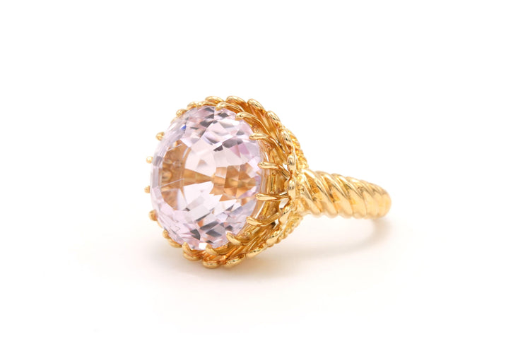 Bague 50 Bague en or jaune sertie d'une kunzite 58 Facettes 22372