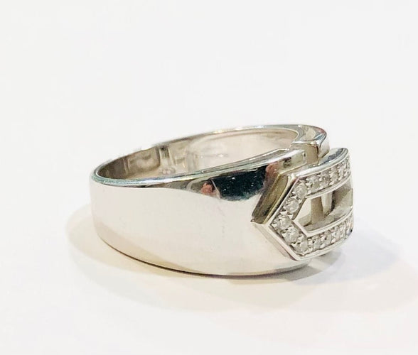 Bague 54 Bague or blanc et diamants 58 Facettes