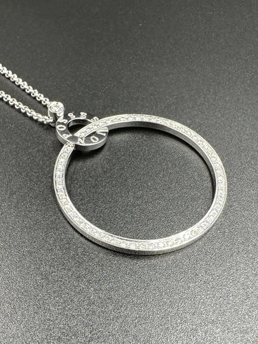 Collier PIAGET. Collier/sautoir Possession or blanc 18K et diamants 58 Facettes