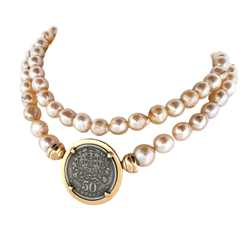 Collier Collier de perles de culture avec pendentif et pièce de monnaie en or jaune 18 carats 58 Facettes CL92
