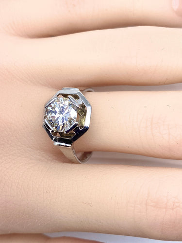 Bague 57 Bague or blanc, diamant 1,95 carat, époque ART DECO 58 Facettes AB654