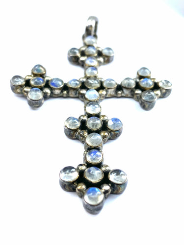 Croix en argent et pierres de lunes 58 Facettes AB542