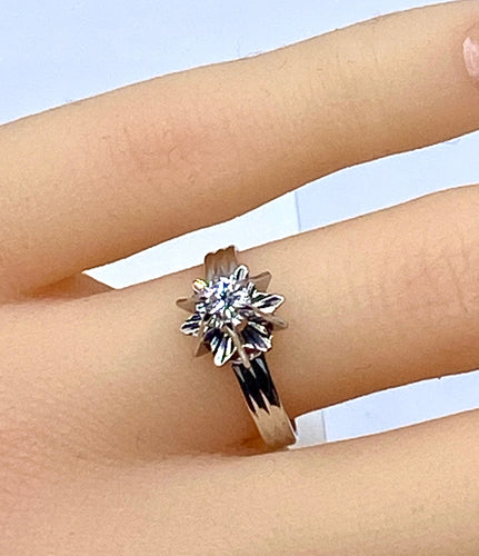 Bague Bague en or blanc 18 carats et diamant 58 Facettes AB387