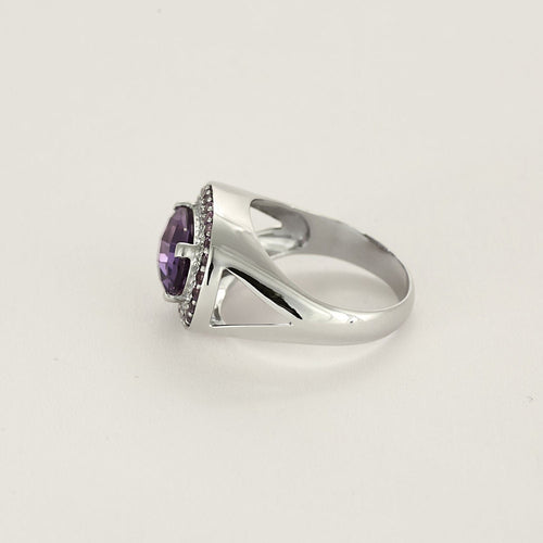 Bague 56 Bague en or blanc, diamants et améthystes 58 Facettes B250466