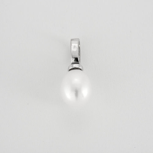 Pendentif Pendentif or blanc Perle et diamants 58 Facettes LP1105/16