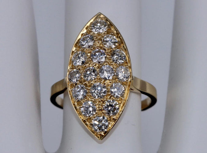 Bague 53.5 Bague marquise or jaune pavé de diamants 58 Facettes BA 124