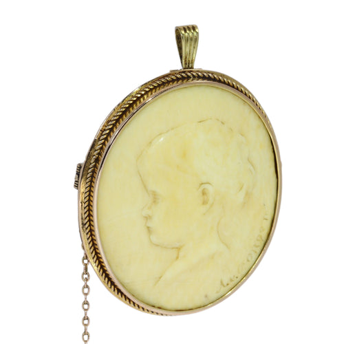 Broche Broche camée portrait en ivoire signée A. v. Dongen en or, vers 1900 58 Facettes 25321-0183