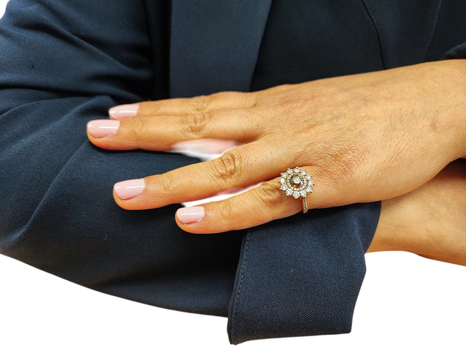 Bague 51 GEMMYO - Bague marguerite or rose, diamant Chocolat et diamants incolores 58 Facettes GYO.1722/2