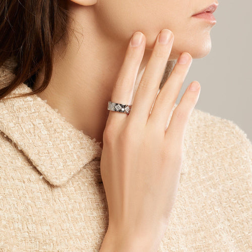 Bague 53 CHANEL - Bague Matelassée 58 Facettes