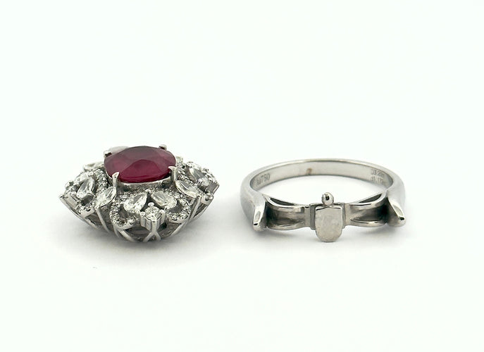 Pendentif Bague en or , rubis et diamants, transformable en pendentif 58 Facettes