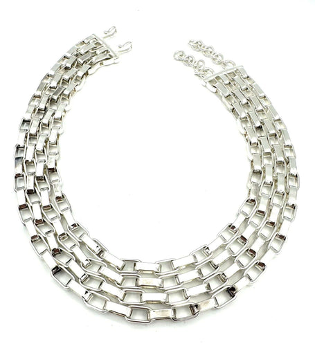 Collier HERMES. Collection « Darius », collier en argent 925/00 58 Facettes
