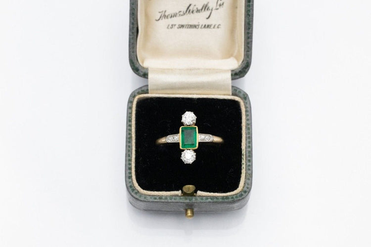 Antique gold and platinum ring, emerald and diamonds, 1910/1920