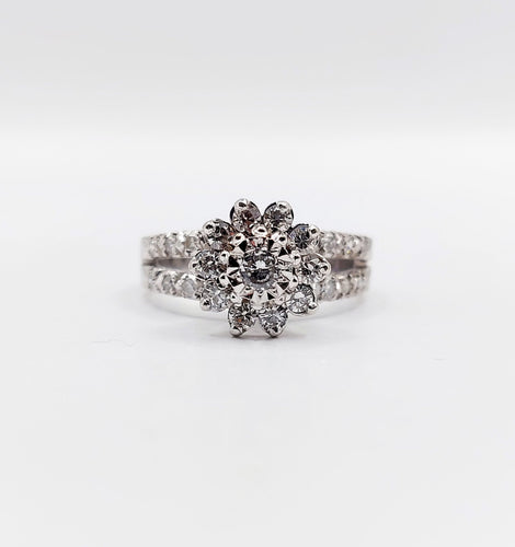 Bague marguerite vintage or blanc, 0,60 carat diamants serti illusion 58 Facettes A06236
