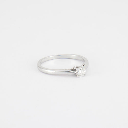 Bague 53 Bague solitaire en or blanc, diamant 58 Facettes
