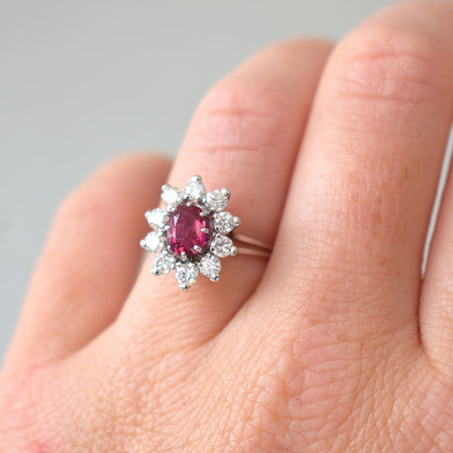 Bague 53 Bague Marguerite Vintage en Or, Rubis et Diamants 58 Facettes 443