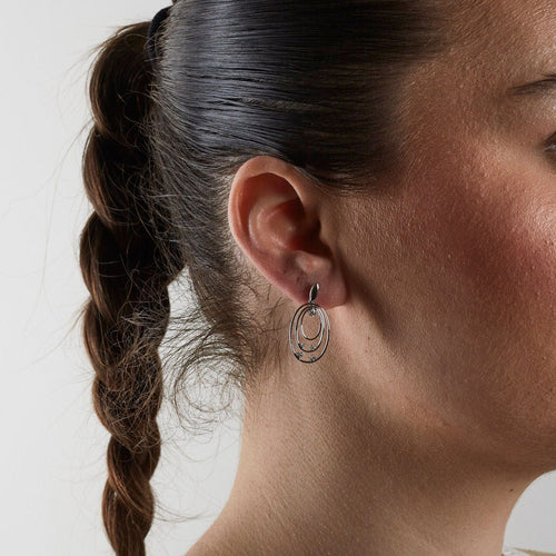 Boucles d'oreilles Boucles d'oreilles rondes avec diamants 58 Facettes 2599