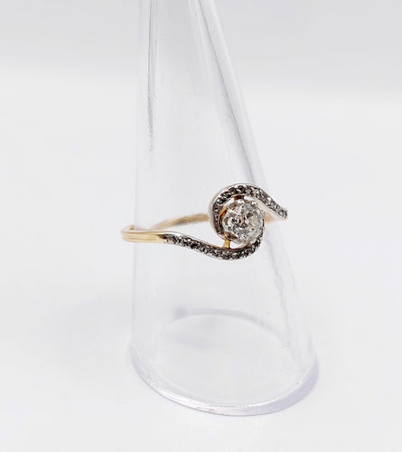 Bague 58 Bague tourbillon or jaune, diamant taille ancienne 0,35 carat (circa 1900) 58 Facettes A06123