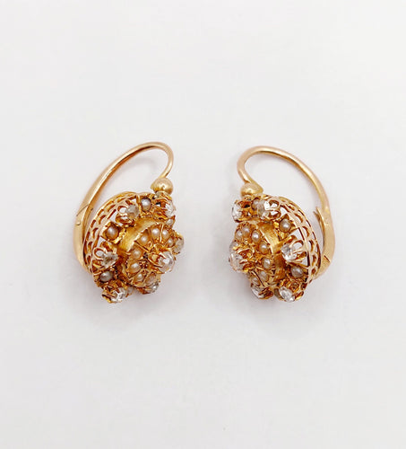 Boucles d'oreilles Dormeuses marguerite antique or rose 18k diamants et perles (circa 1900) 58 Facettes A06102