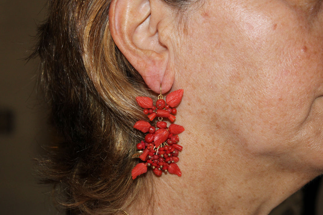 Pendientes de oro coral antiguo