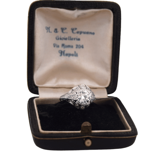 Bague 48 Bague ancienne en platine et diamants avec diamant central 58 Facettes