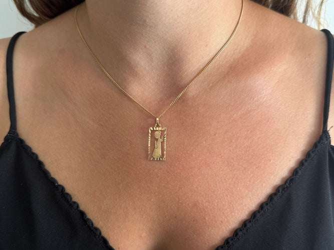 Pendentif Médaille ange en or champagne 58 Facettes