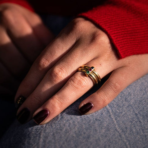 Bague 53 YVES SAINT LAURENT - Bague or jaune, rubis, émeraude et saphir 58 Facettes