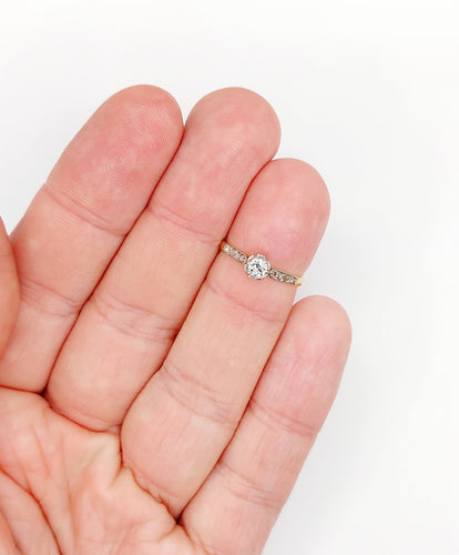 Bague 48 Bague solitaire art déco or jaune et diamants 58 Facettes A05660