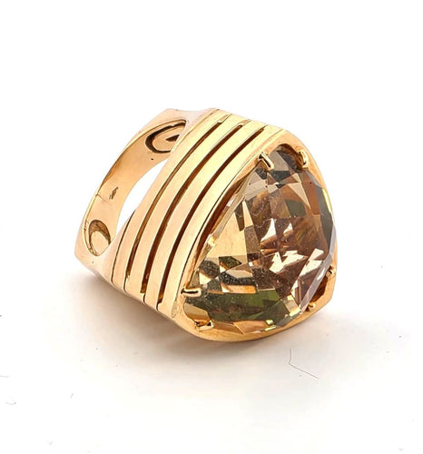 Bague Bague en or jaune massif avec une grosse citrine 58 Facettes