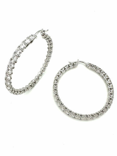 Boucles d'oreilles MOUAWAD. Importantes créoles en or et diamants 7.90ct 58 Facettes