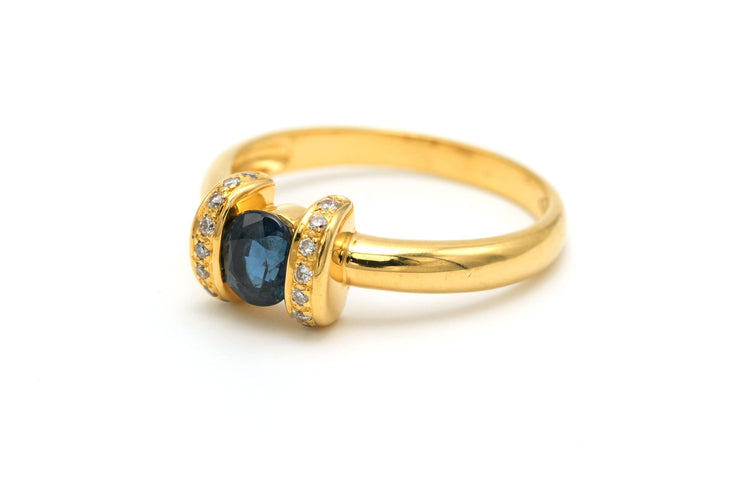 Bague 59 Bague en or jaune sertie d'un saphir naturel et de diamants 58 Facettes 19774