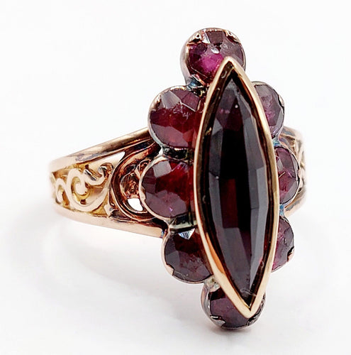 Bague 58 Bague marquise antique or rose 18k grenats sur paillons (circa 1890) 58 Facettes A05967