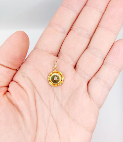 Pendentif Pendentif Art Déco or jaune, diamant taille ancienne serti étoilé (circa 1950) 58 Facettes A06315