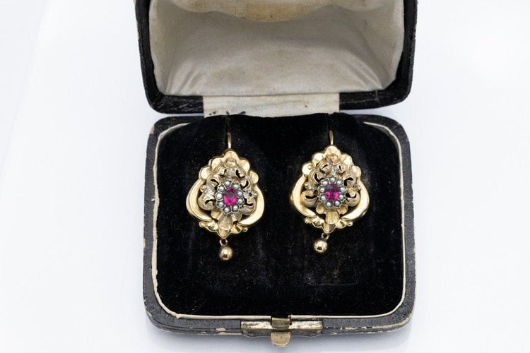 Boucles d'oreilles Boucles d'oreilles pendantes en or jaune Biedermeier 58 Facettes 10842