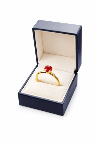 Bague 53 Solitaire en or jaune avec rubellite taille coussin rond 58 Facettes 50350