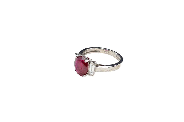 Bague 53 Jolie bague rubis et diamants en or blanc 18k 58 Facettes 23381 - 23355