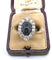 Bague 53 Bague en or blanc avec saphir cabochon et diamants 58 Facettes