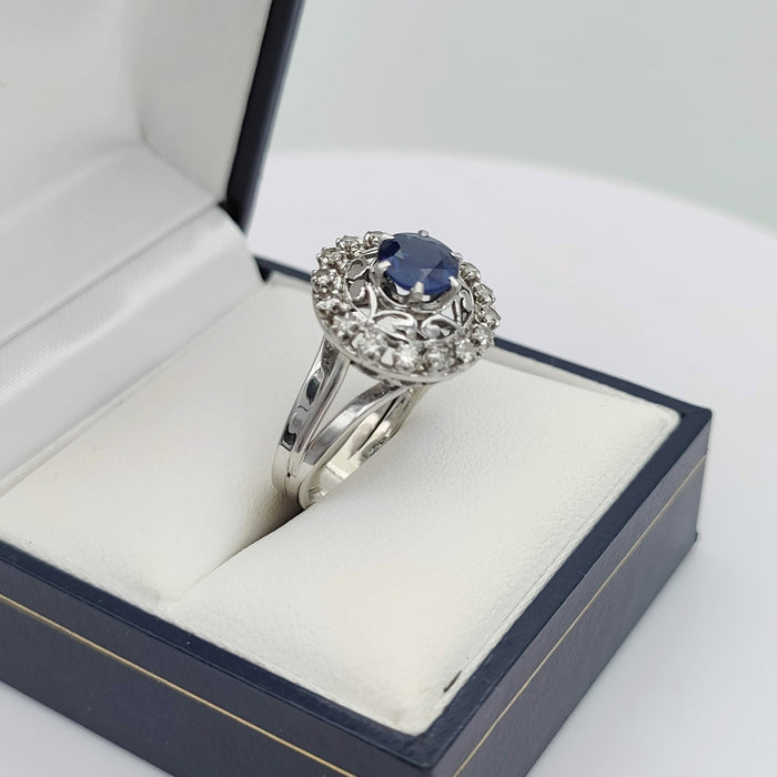 White gold ring and platinum, sapphire, diamonds