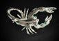Broche Broche en forme de scorpion sertie de turquoises et brillants 58 Facettes