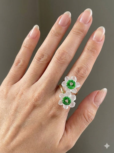 Bague 55 Bague or jaune, Fleur de Cristal de roche sablé, Jade et Diamants 58 Facettes