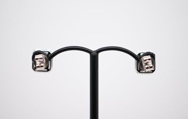 Boucles d'oreilles Boucles d'oreilles en or blanc avec 70 diamants 58 Facettes