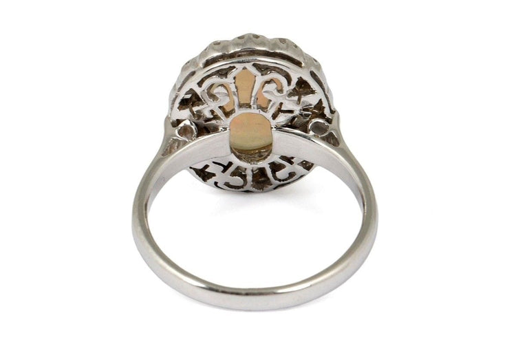 Bague 53 Bague opale cabochon et diamants en or blanc 18 carats 58 Facettes 11768