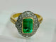 Bague 53 Bague en or et platine ornée d'une émeraude et de diamants 58 Facettes 50331