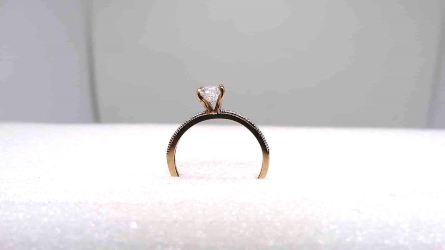 Bague 54 Bague or et Oxydes de Zirconium 58 Facettes 11444